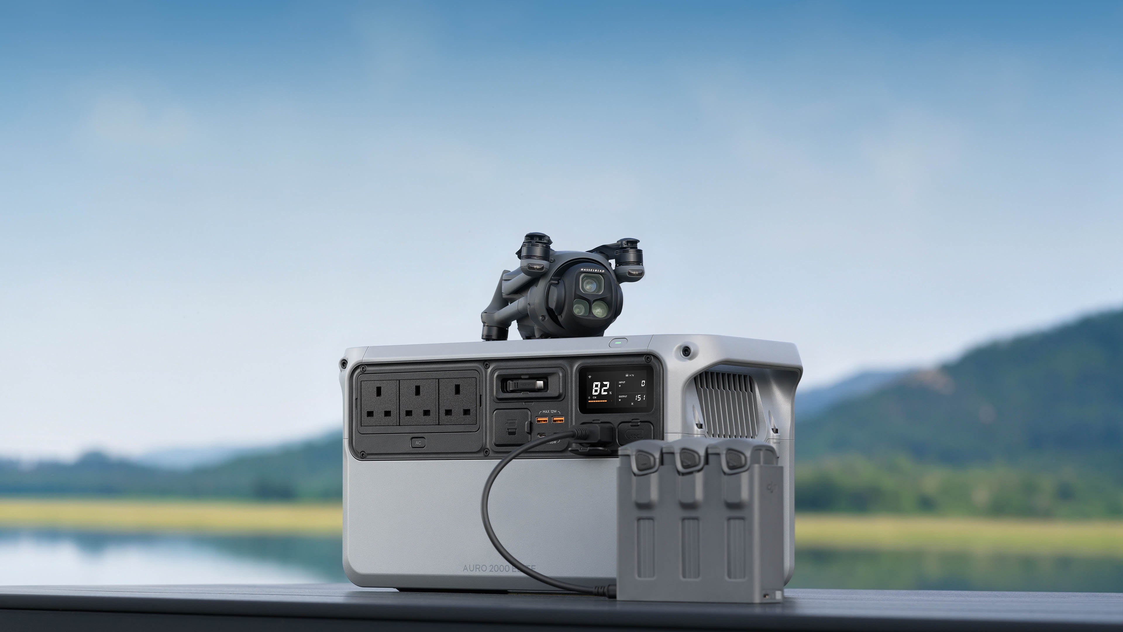 The Auro 2000 Elite port panel charging DJI drone batteries